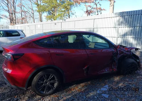 2025 Tesla Model Y Long Range Dual Motor All-Wheel Drive из США, поврежденный, VIN 7SAYGDEE4SA367417